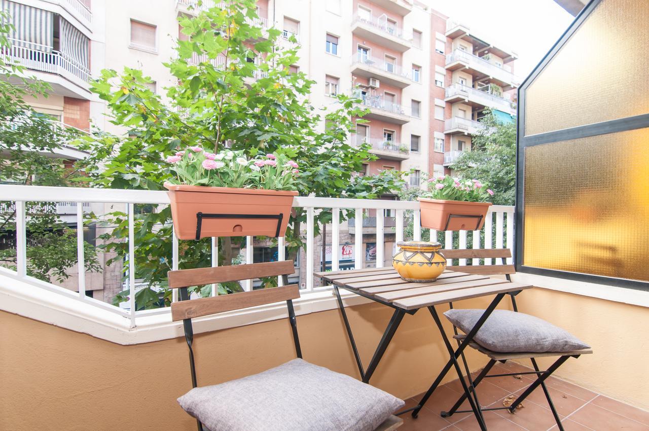 Montaber Apartments - Sagrada Familia Барселона Екстер'єр фото