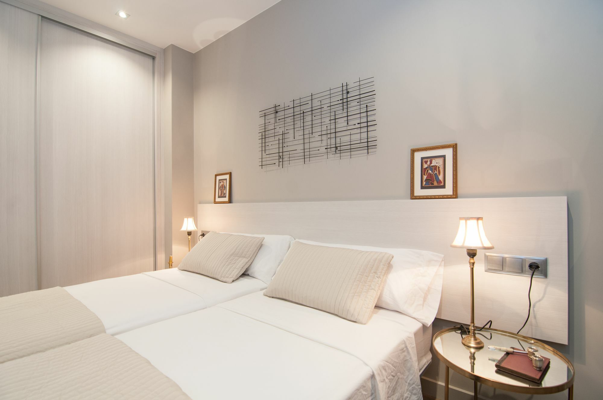 Montaber Apartments - Sagrada Familia Барселона Екстер'єр фото